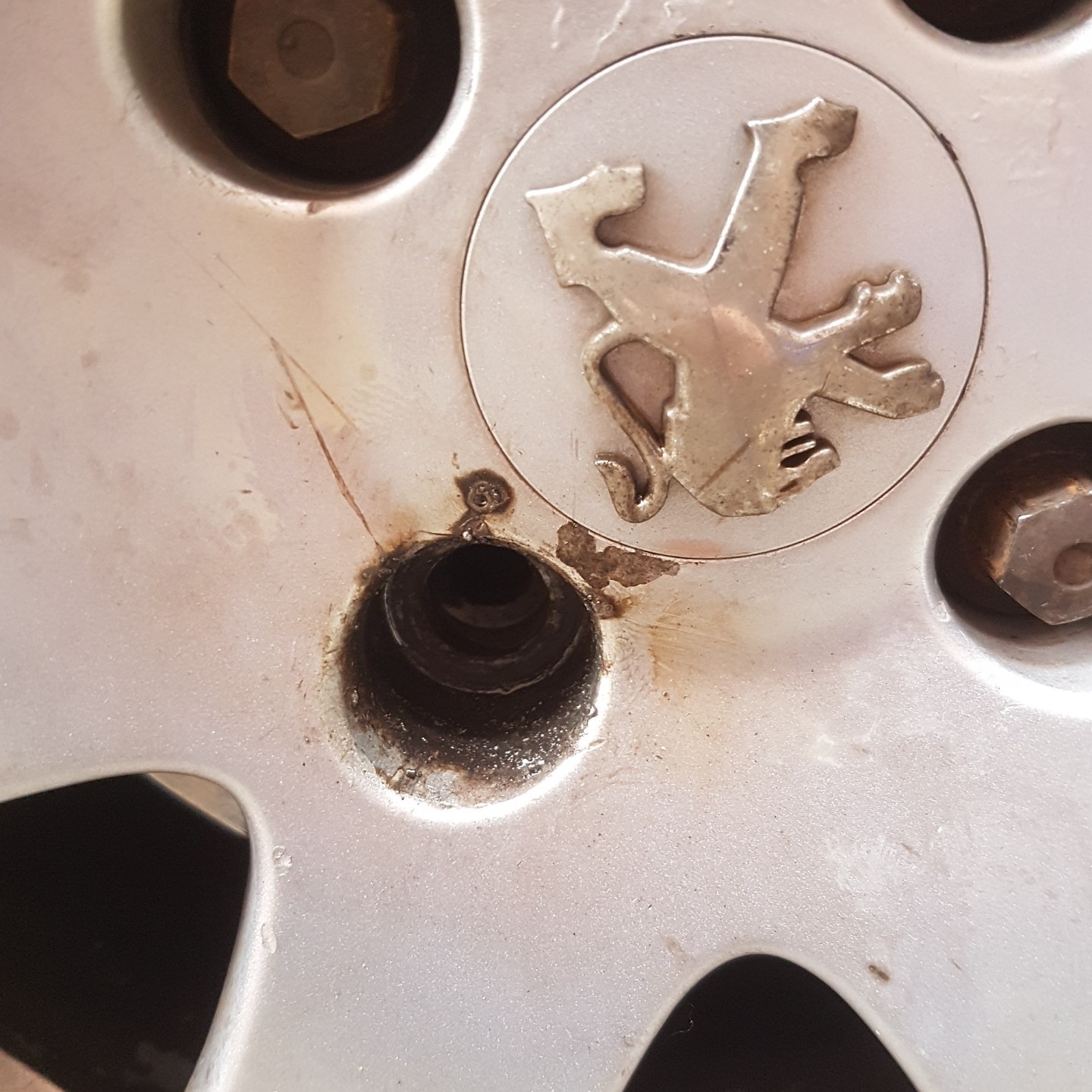 Mobile citroen peugeot locking wheel nut removal service Norwich. no key? eBay