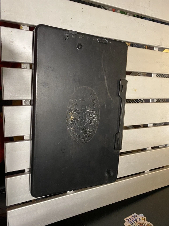 tablet with keyboard parts or repair - Image 2 of 4