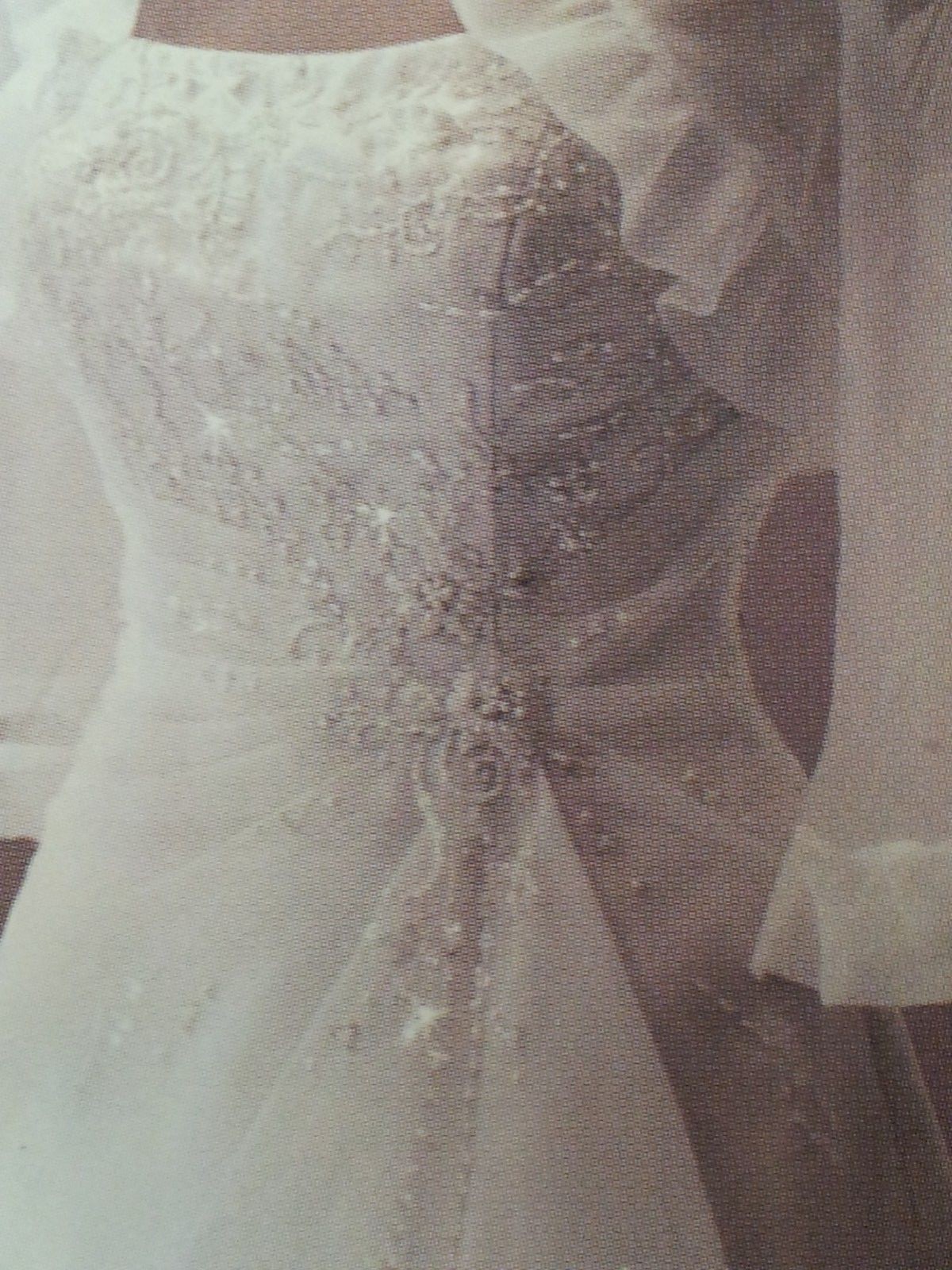 Picture 1 of 9