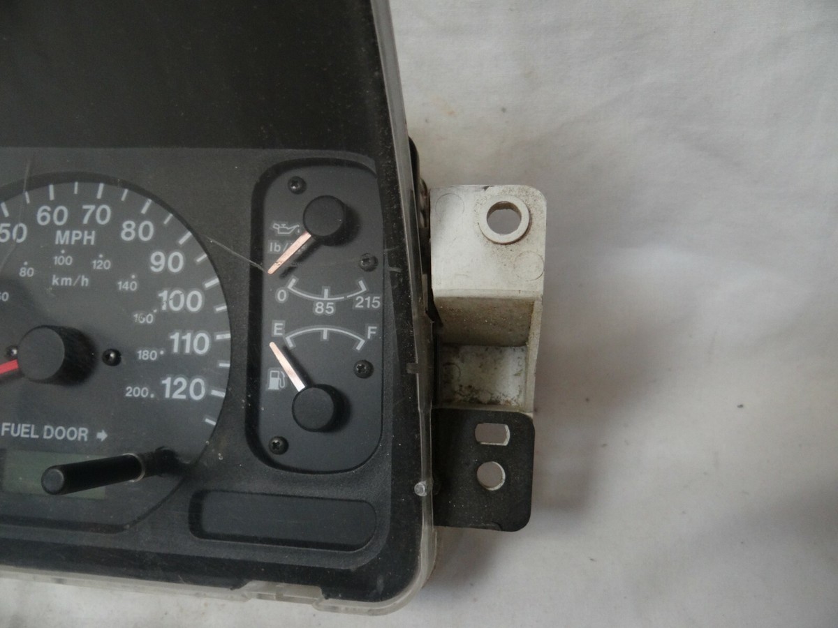 00 01 Isuzu Trooper Speedometer Instrument Cluster 184k