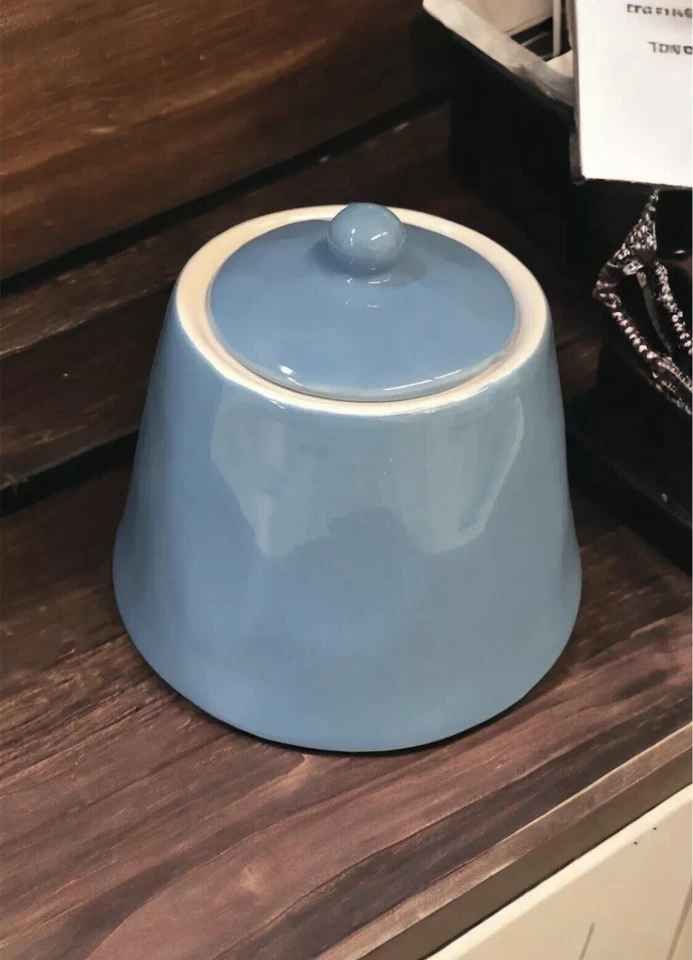 Sugar Bowl Maxwell & Williams Designer Krinkle Stoneware 3" T 2.75" D tom azul - Imagem 2 de 4