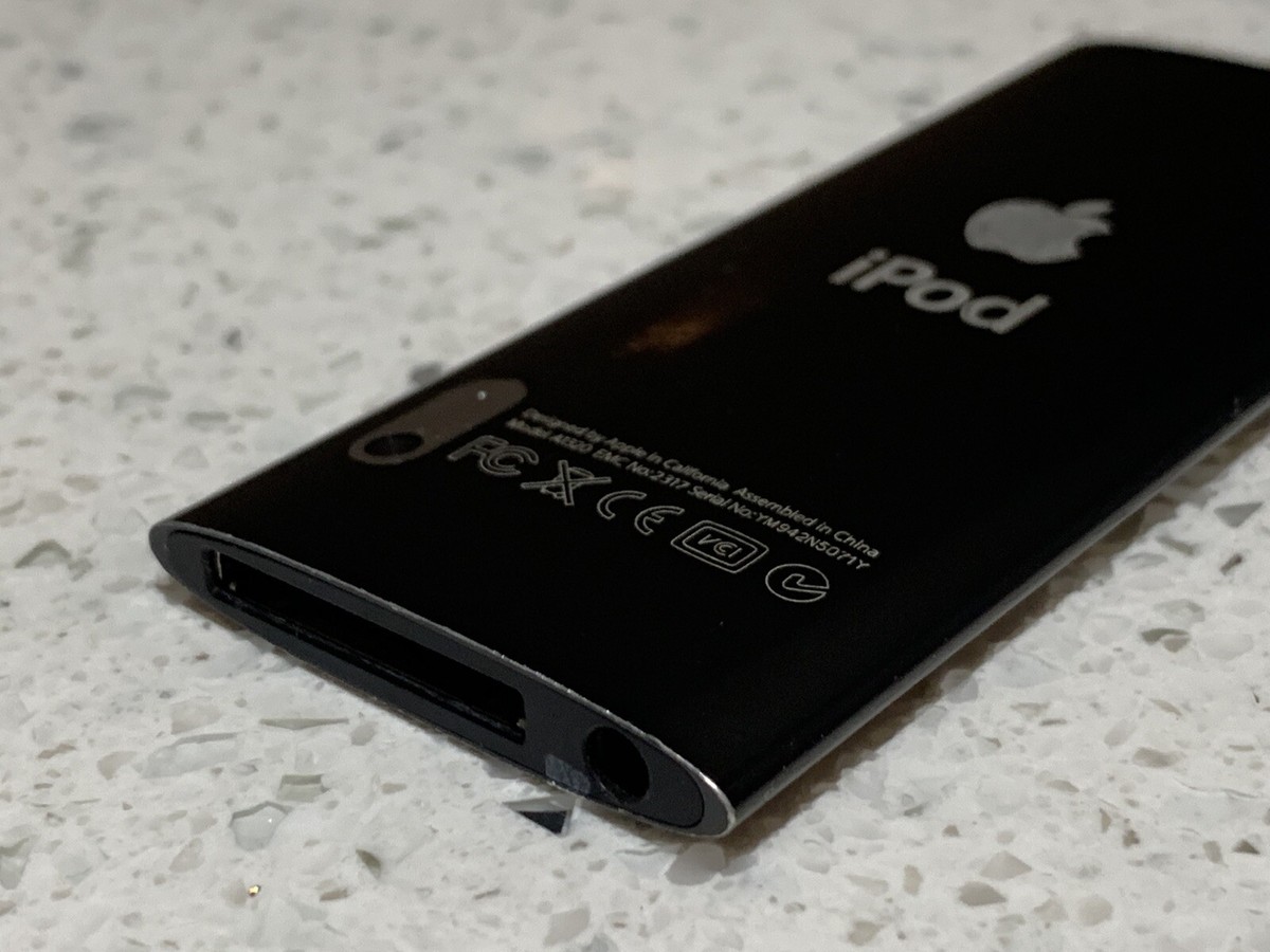 iPod nano 8GB Black 第5世代 Restored Apple iPod Nano 5th Generation 8GB Black-with Brand New