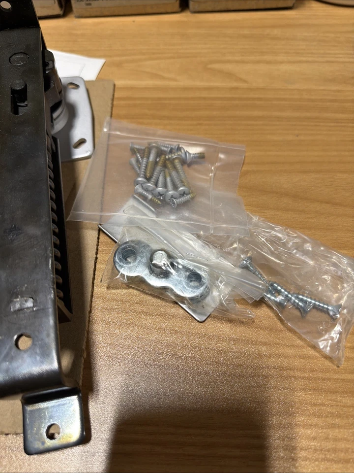 Residential Grade Double Acting Floor Hinge Stanley 38-4310 - Image 2 of 4