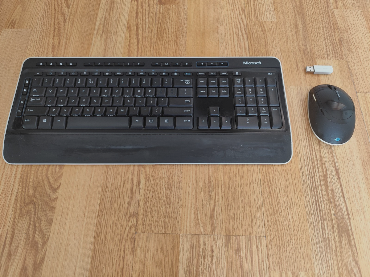 Microsoft Wireless Desktop 3050 Keyboard and Mouse, Black - PP3