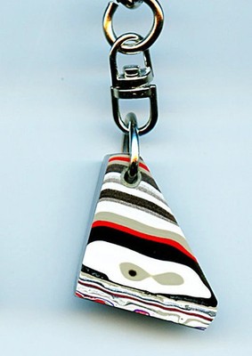 Fordite Key Chain - 27.04mm x 25.85mm x 6.73mm     (2744)