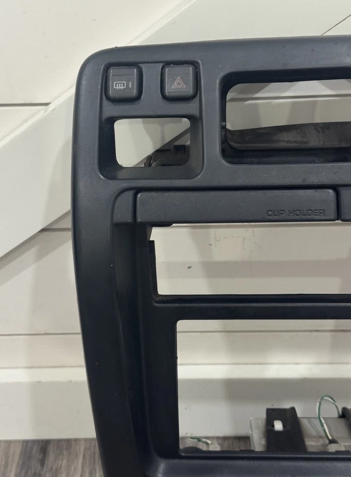 Toyota 4Runner 1996-1998 tablero central radio control de clima embellecedor bisel ventilaciones OEM Foto 4 de 4
