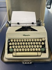 VTG Olympia Typewriter Werke AG Wilhelmshaven/ TESTED&WORKING/Great Cond thumbnail