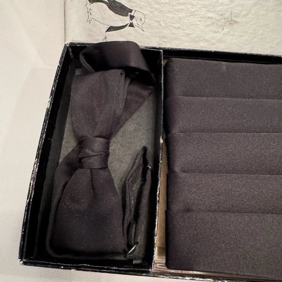 John Wanamaker Men's Bow Tie & Cummerbund Set Black Silk In Box Formal Wear - Image 2 of 4