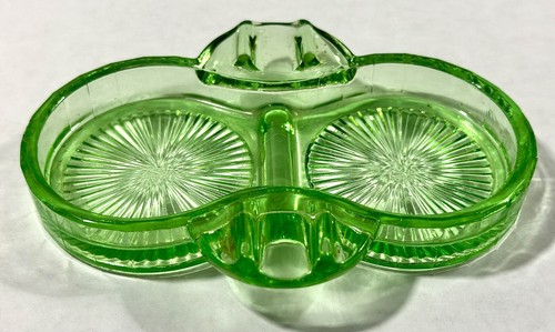 Vintage Uranium Green Depression Glass Double Inkwell With Pen Rest - Picture 10 of 13