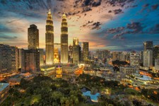 KUALA LUMPUR *2X3 FRIDGE MAGNET* PETRONAS TOWERS MALAYSIA URBAN CITY SKYLINE