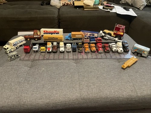 Vtg Diecast Semi Truck Rig Trailers Haulers Hot wheels Tonka Matchbox Tootsie