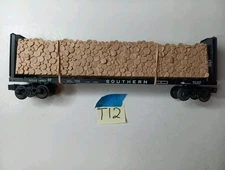 Lionel 6-16951 Southern Bulkhead Flat Car with Simulated Cut Wood Load No Box 