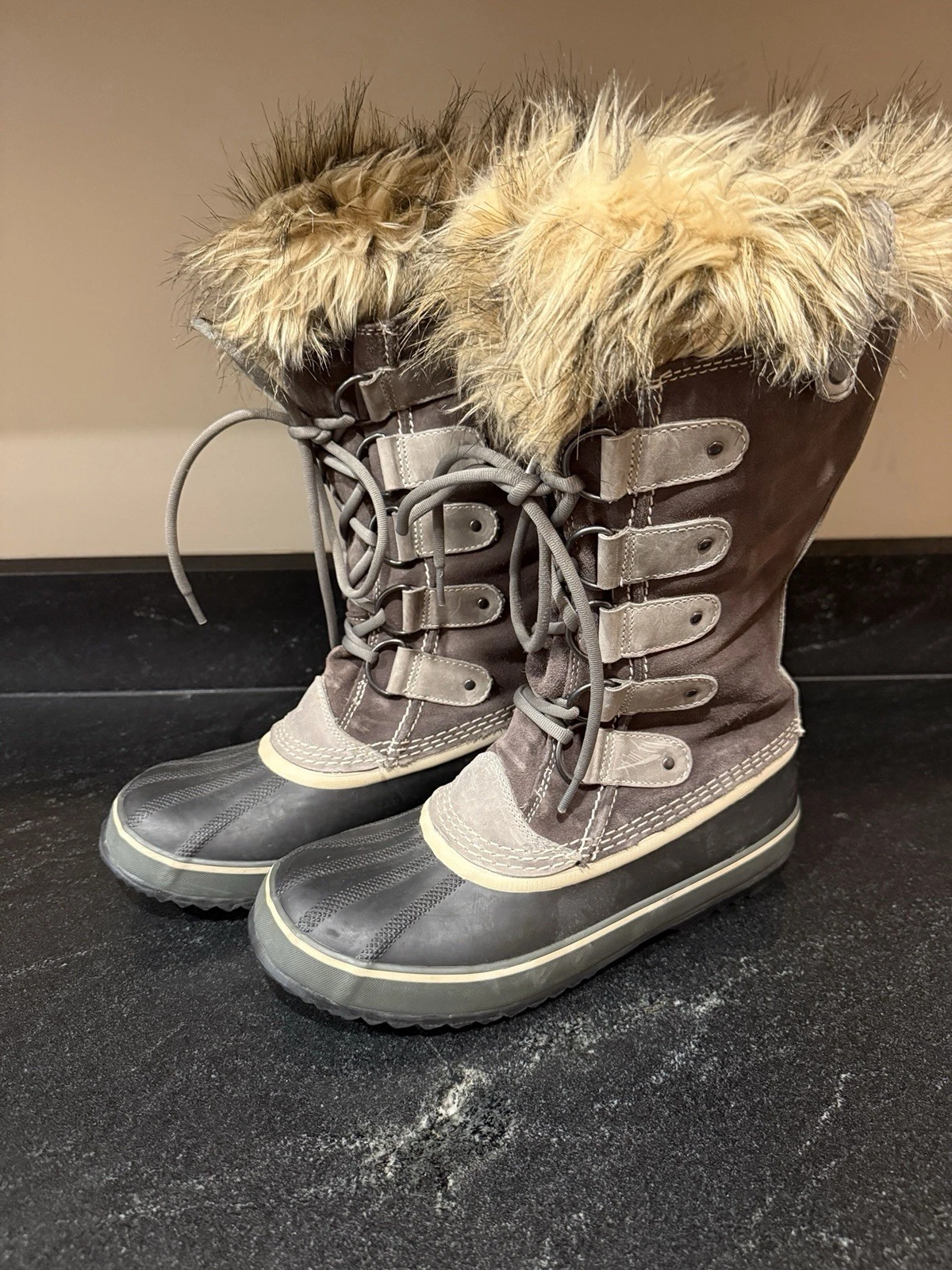 SOREL Joan of Arctic Waterproof Women’s Boots Size 9.5 – Perfect Adorable