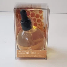 Cuccio Revitalize Cuticle Oil 2.5 Oz 75ml Milk & Honey New In Box