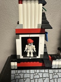 LEGO Castle: Flying Ninja&rsquo;s Fortress (6093)  100% Complete