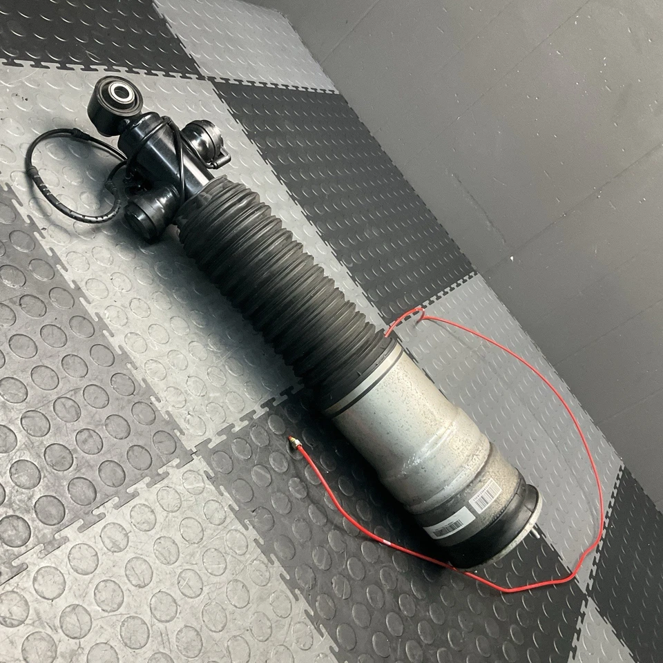 2013-2015 BMW 750i Rear Left Driver Side Air Suspension Shock Absorber OEM - Image 2 of 4