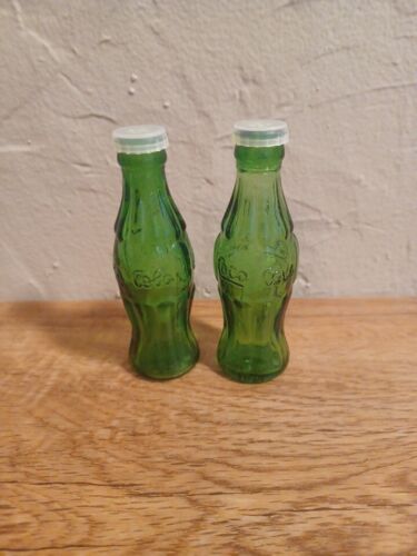 Coco Colo Knock Off Coke Salt And Pepper Shakers - Picture 1 of 2