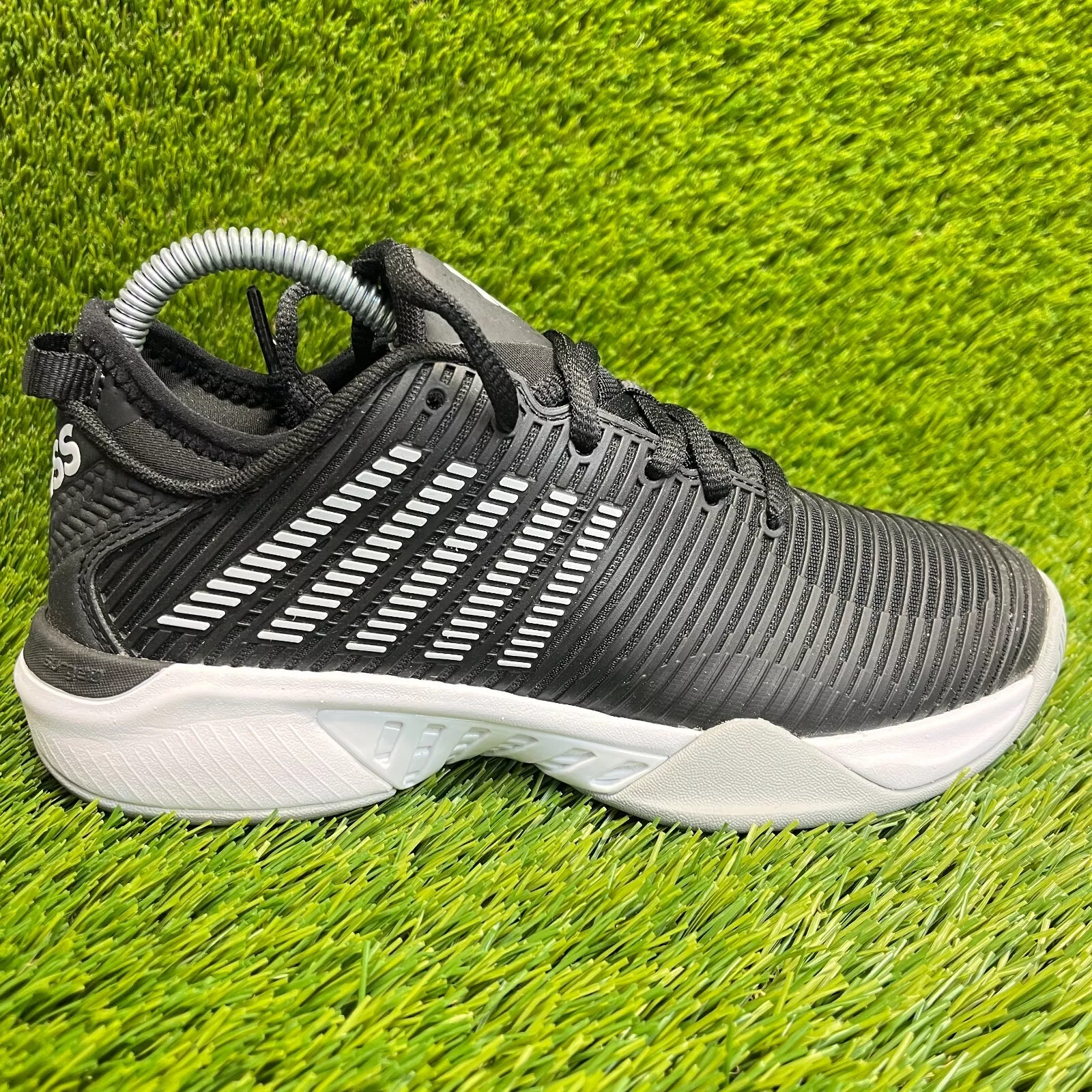 Baskets de tennis de course noires K Swiss Hypercourt Supreme pour femme pointure 6,5