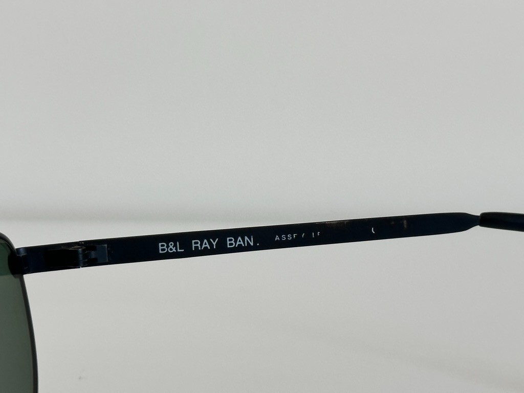 Vintage B&L RAY-BAN RB 3008 W2193 Aviator Black Green Sunglasses