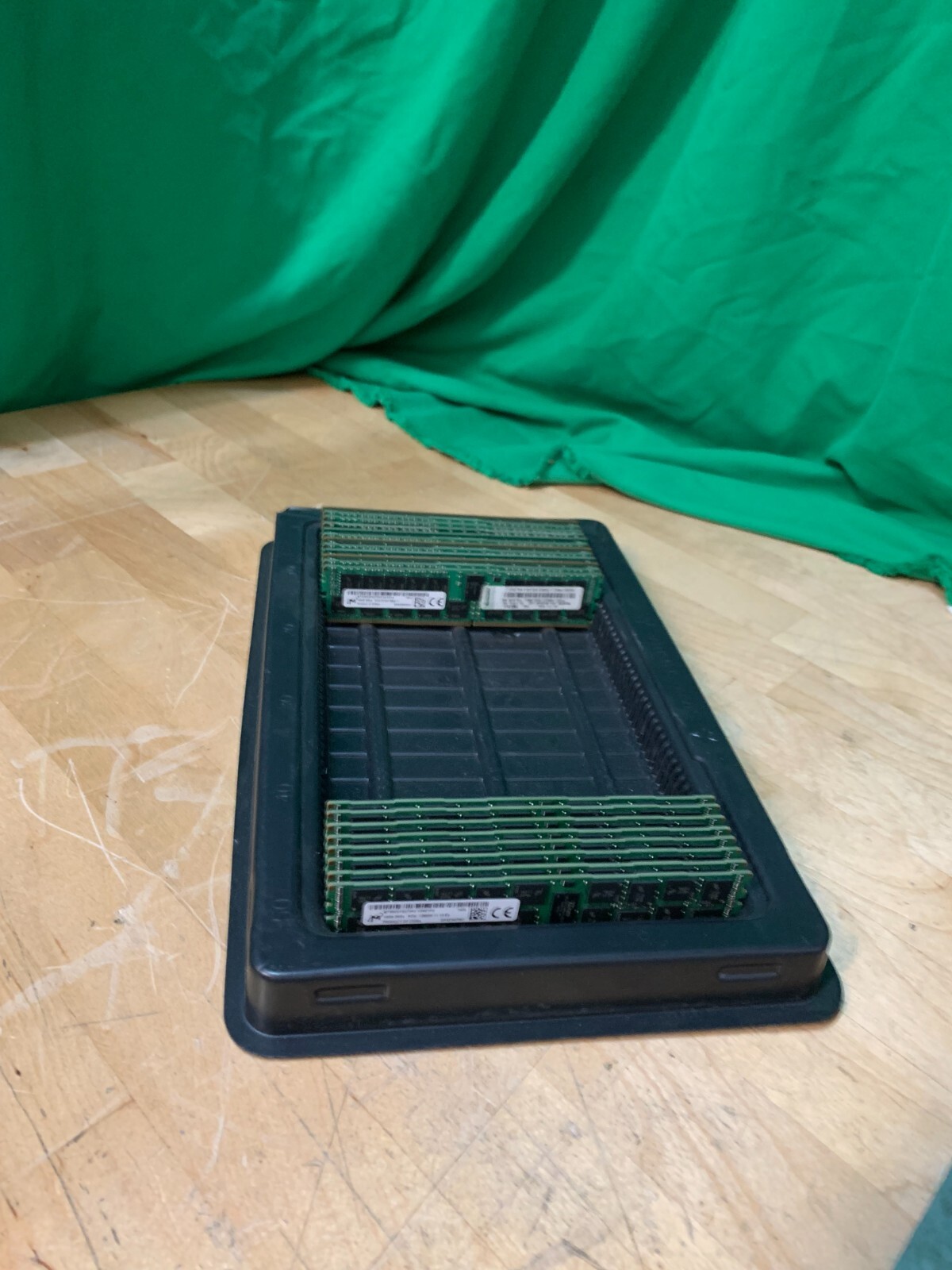 Lot of 20 16GB PC4-2133P Lenovo PC3L-12800R Server RAM Modules