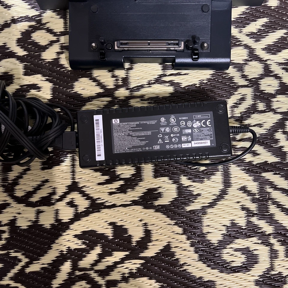 HP Compaq 6910p 8510p 8510w HSTNN-IX01 Docking Station Port PSU power supply - Image 2 of 4