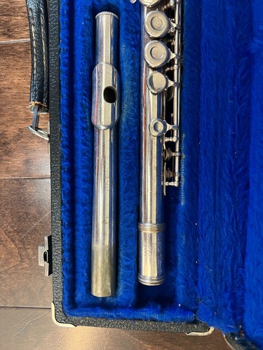 Gemeinhardt M2 flute with hard case. Made in USA - Picture 4 of 6