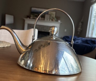 L'Epicure Teapot Tea Kettle with Lid 18/10 Stainless Steel 2.5 Qt Handle Spout