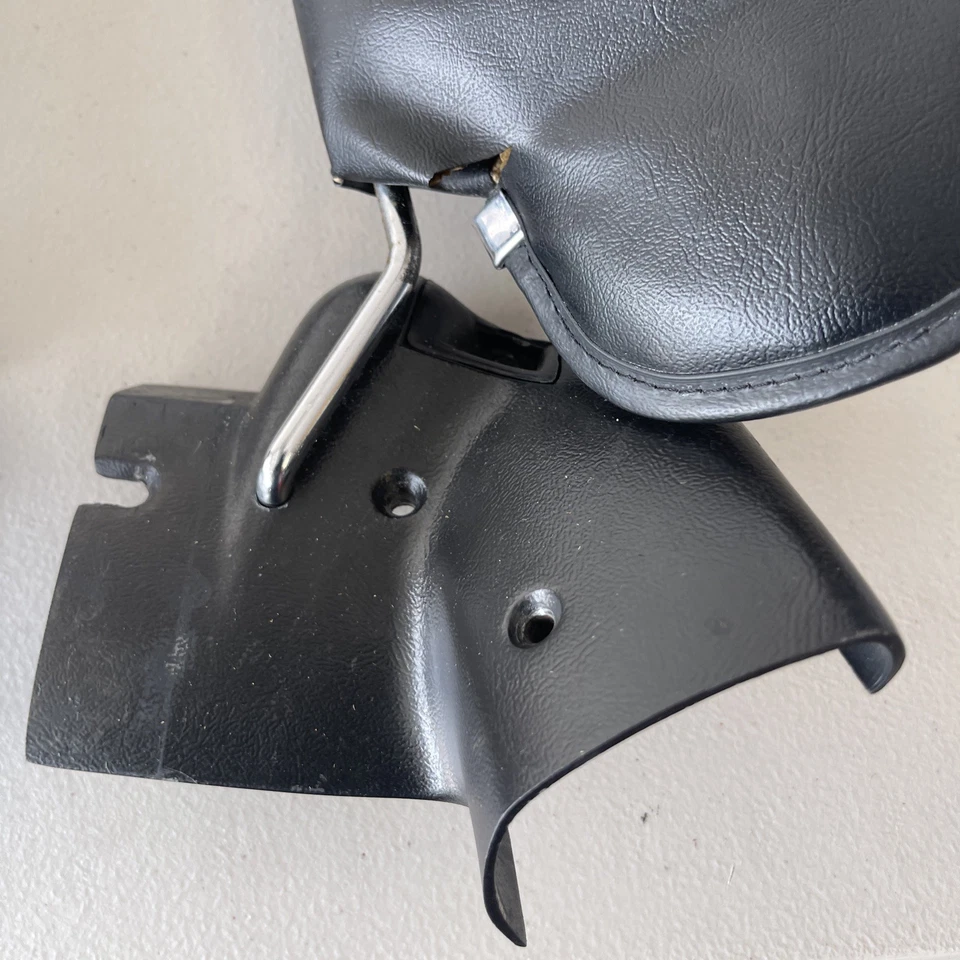 Пара черных внутренних солнцезащитных козырьков для кабриолета Ford Mustang 1987 1993 годов выпуска - Изображение 2 из 4