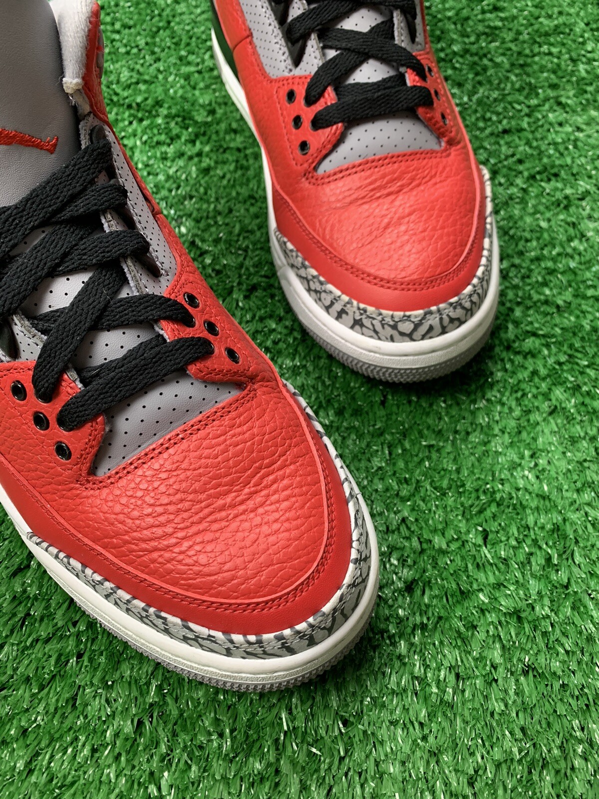 Nike Air Jordan 3 Red Cement Mens 9.5 Basketball Shoes Retro 2019 Red