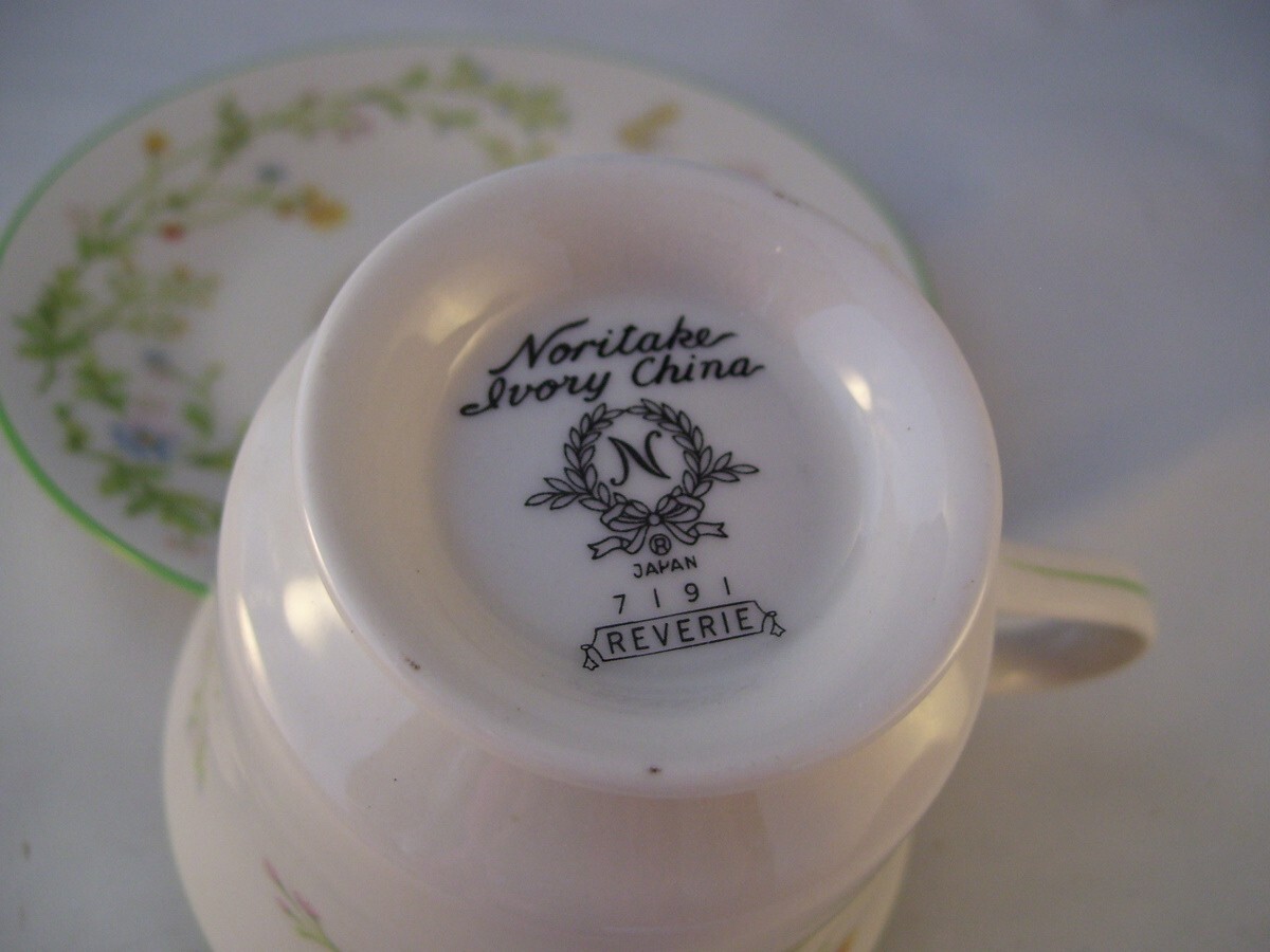 Noritake Ivory China Reverie Cup & Saucer Set Vintage 7191 Floral