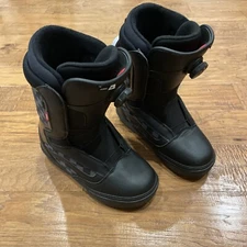 Vans Boa OG Size 7 Snowboard Boots Worn once