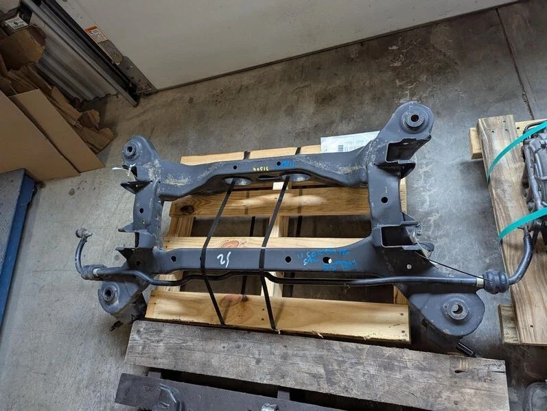 2010-2013 Hyundai Santa Fe Kia Sorento Rear FWD Subframe Crossmember Cradle OEM - Image 3 of 4