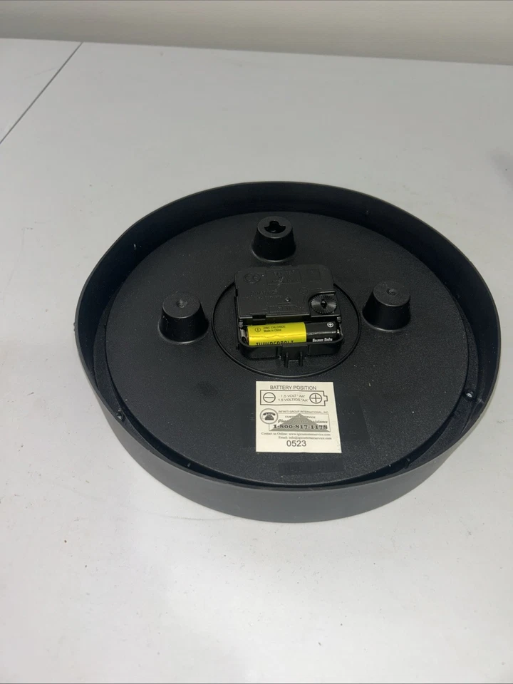 Стерлинговый и благородный Quatrz настенные часы 9 черный пластик 9 дюймов работает - Изображение 4 из 4