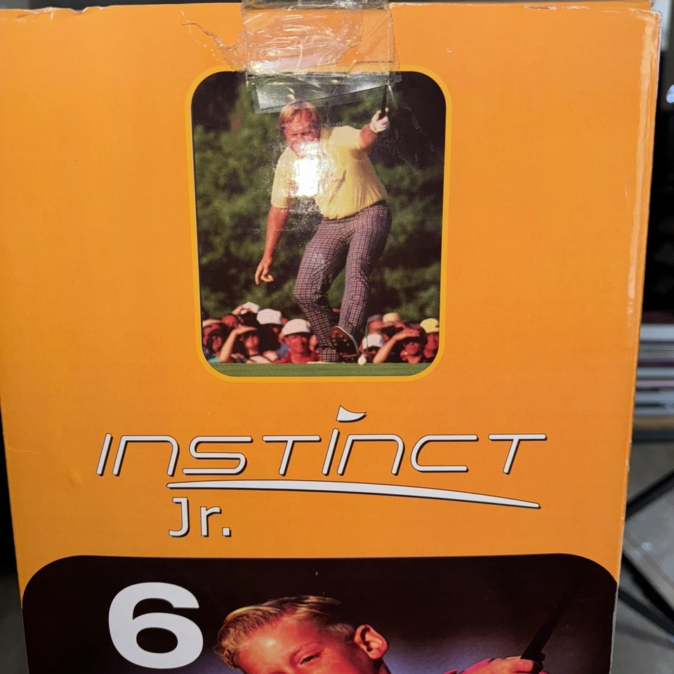 Golden Bear Cub RH Jr Golf Set, 6 Pieces: Short& Mid irons, Driver, Putter & Bag - Image 2 of 4