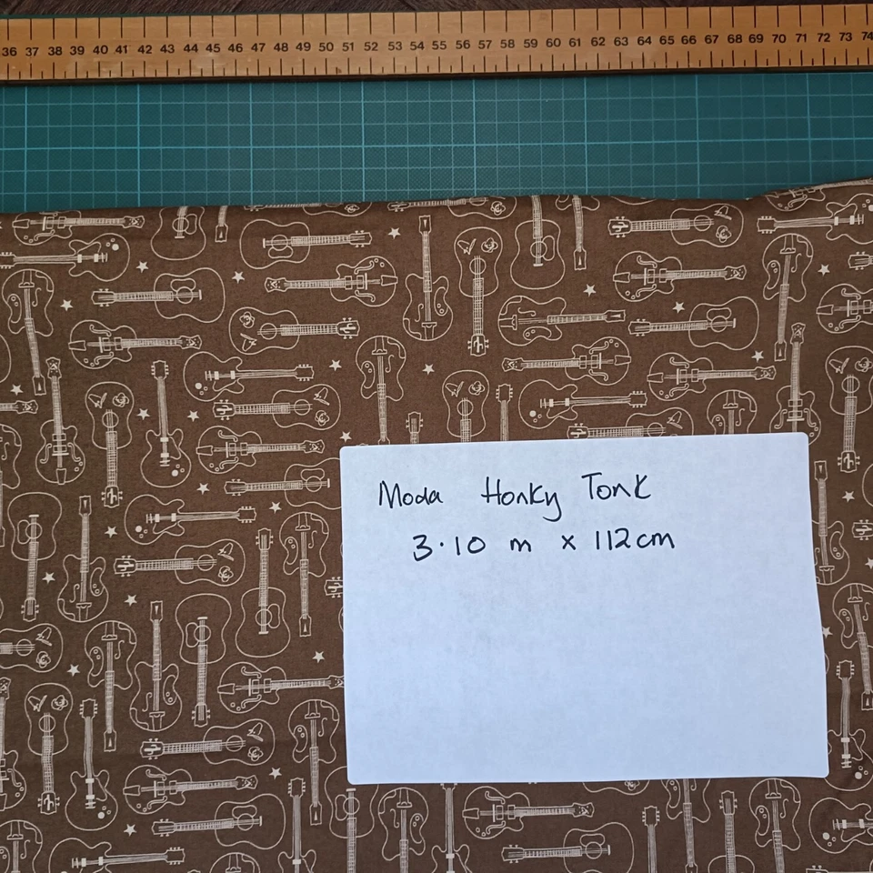 Cotton fabric Moda Honky Tonk western cowboy/girl  quilting dressmaking  3.10m - Image 3 of 3