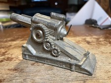 1940  s 5  RARE Barclay Die Cast Howitzer Cannon w/ Spring Loaded Plunger