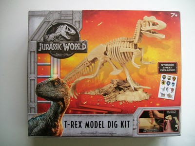 jurassic world t rex model dig kit