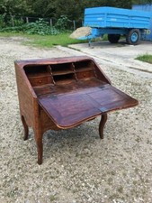Bureau dos d'âne ou Scriban du 18ème siècle en noyer 