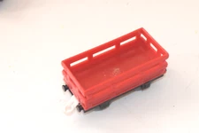 2006 HIT TOY CO. TRACKMASTER RED CARGO TRAIN TENDER. THOMAS & FRIENDS.