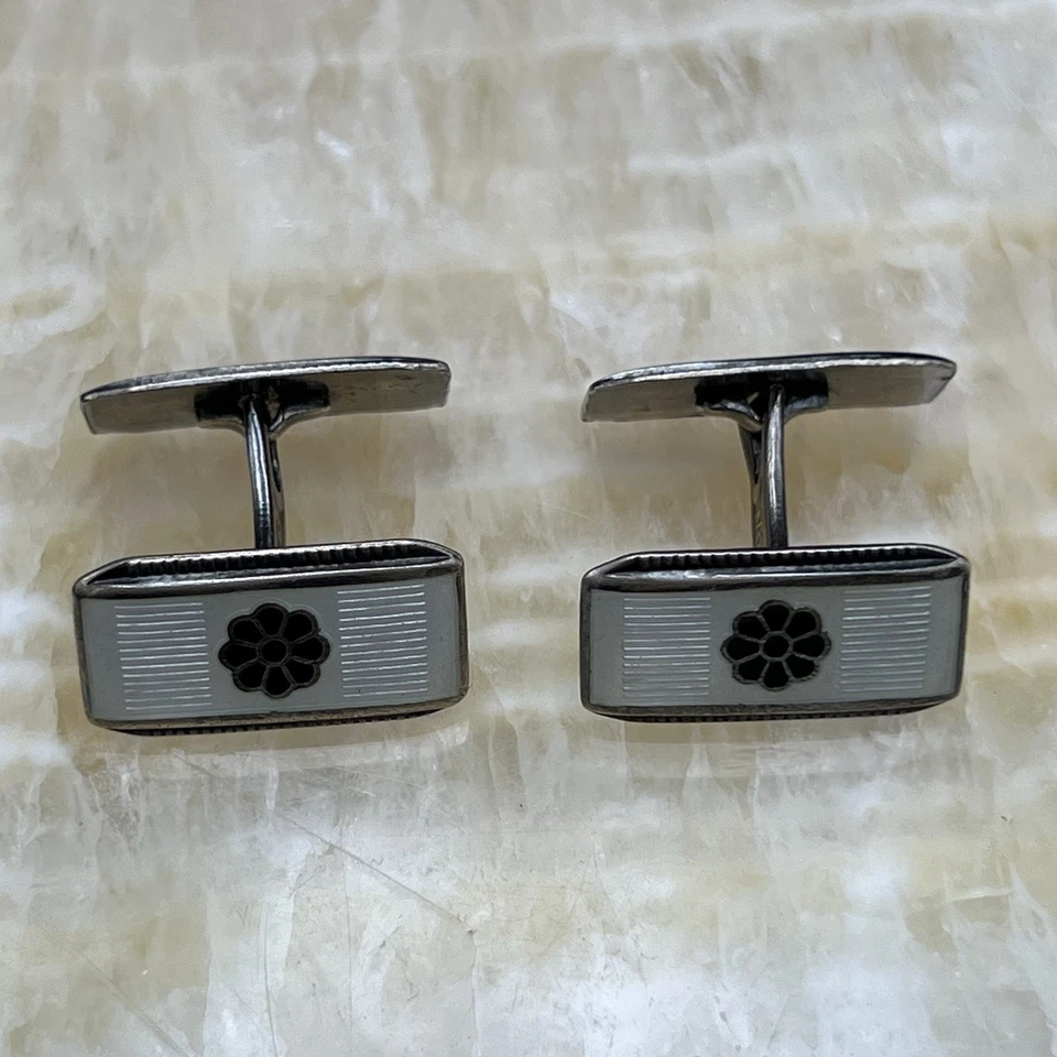 Винтажные запонки из стерлингового серебра 925 пробы с черным цветком и белой эмалью 11,7 г - Изображение 2 из 4