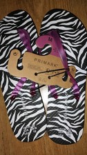Ladies Size 5/6  Attractive Design Pink Zebra Design Flip Flops, New With Tags,