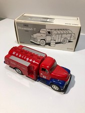 First Gear Diamond-T Tanker Truck – Mobilgas Pegasus – 1:34 Diecast w/ Box
