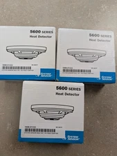 SYSTEM SENSOR 135 DEGREE FIXED OR  RATE OF RISE HEAT DETECTOR 5601P **LOT OF 3**