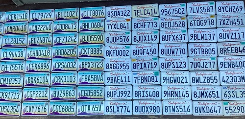 LARGE LOT 80 DECENT, BULK LICENSE PLATES CALIFORNIA and ARIZONA, EXPIRED, WASHED