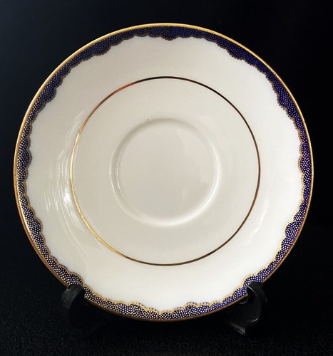 4 sets of Antique Wedgwood England Footed and Handled Bouillon Cups and Saucers - Picture 2 of 12