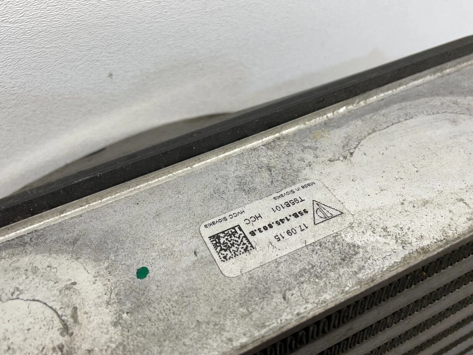 Radiador intercooler lado izquierdo conductor Porsche Macan 2015-2018 PO15 OEM Foto 3 de 4