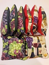 8 Cornhole Bag Set Corn Hole Wine Bottles Glass and Grapes