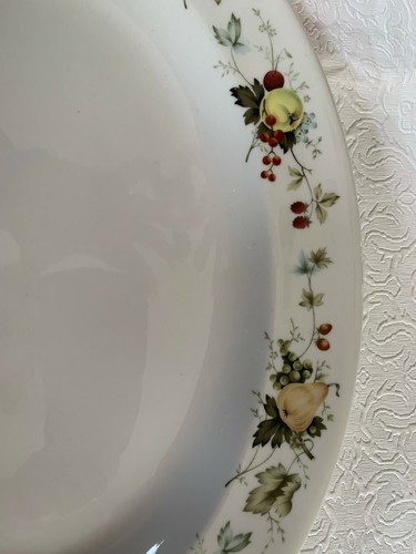Royal Doulton Miramont 13" Oval Platter England Fruit Pattern - Picture 3 of 8