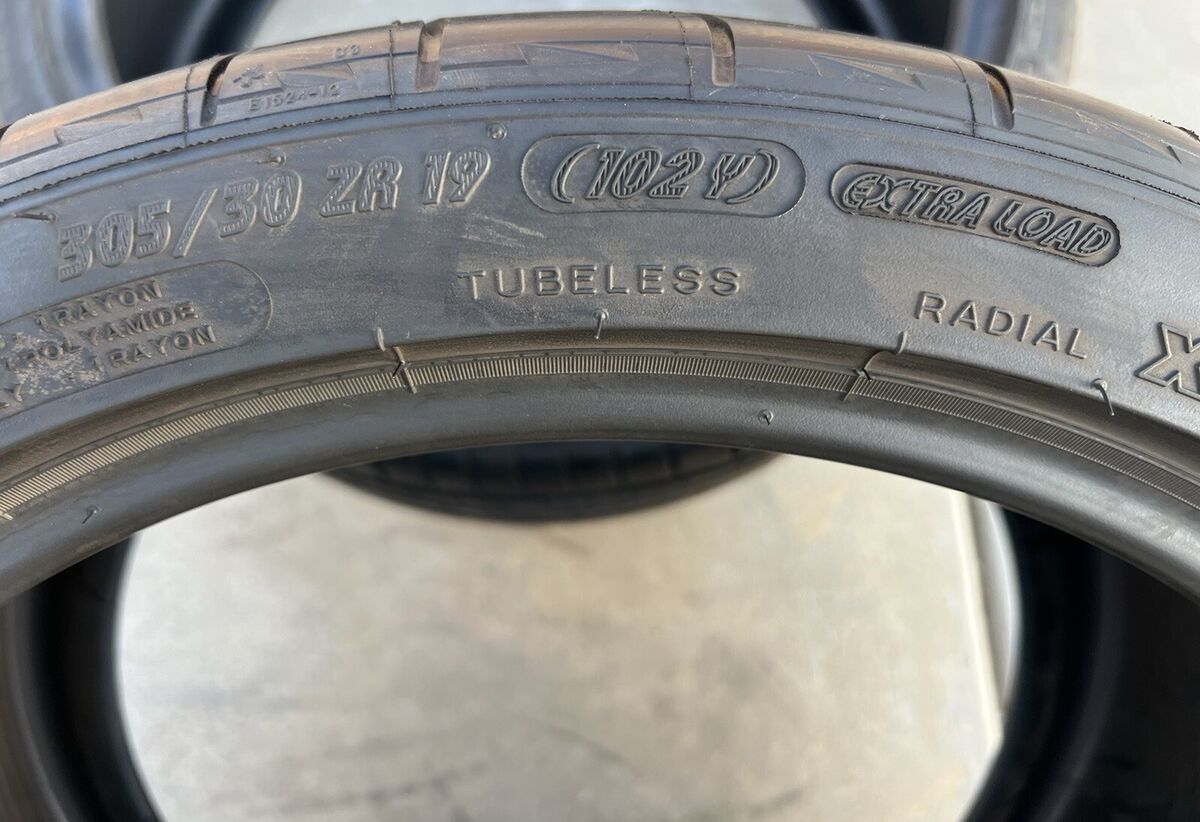 ONE BRAND NEW 305/30ZR19 (102Y) Michelin Pilot Sport PS2 N2 ONE BRAND NEW 305/30ZR19 (102Y) Michelin Pilot Sport PS2 N2