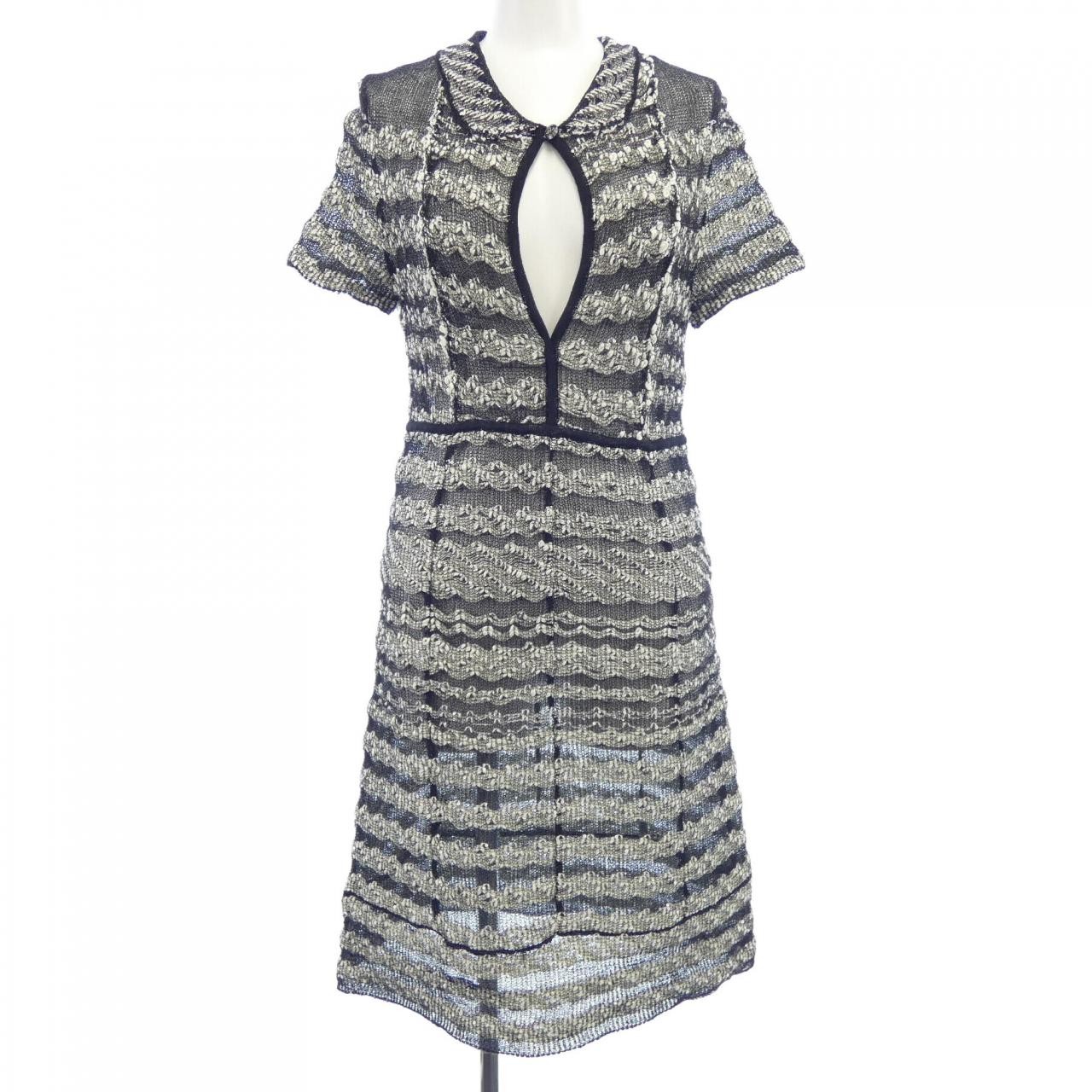 Authentic CHANEL Dress  #270-003-984-2289